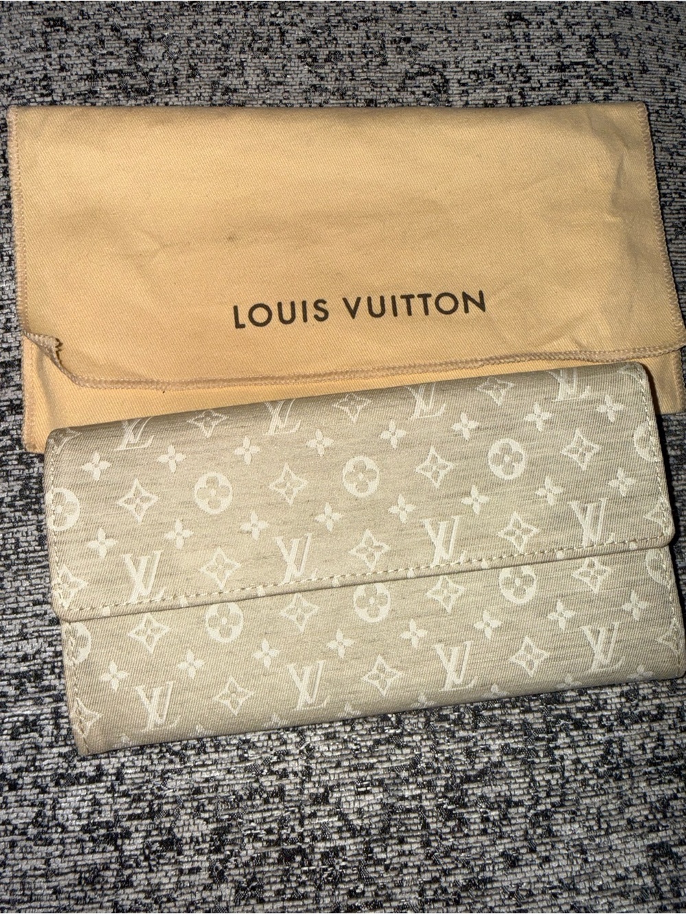 Louis Vuitton Monogram Mini Lin Sarah Long Wallet in the Dune colorway
